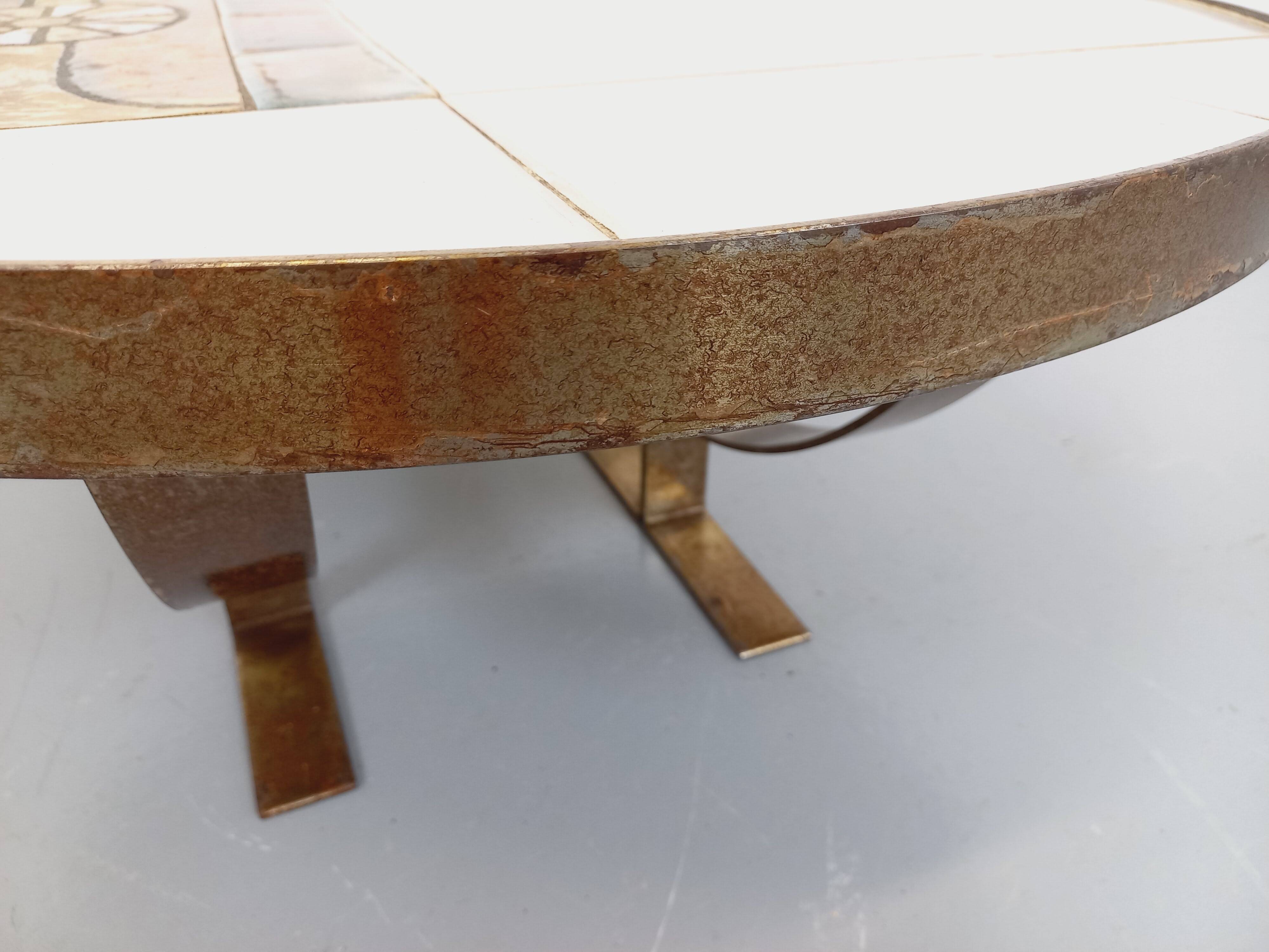 Vintage round coffee table by Jean Gregorieff for Roche Bobois from the 60s 70s in ceramic steel