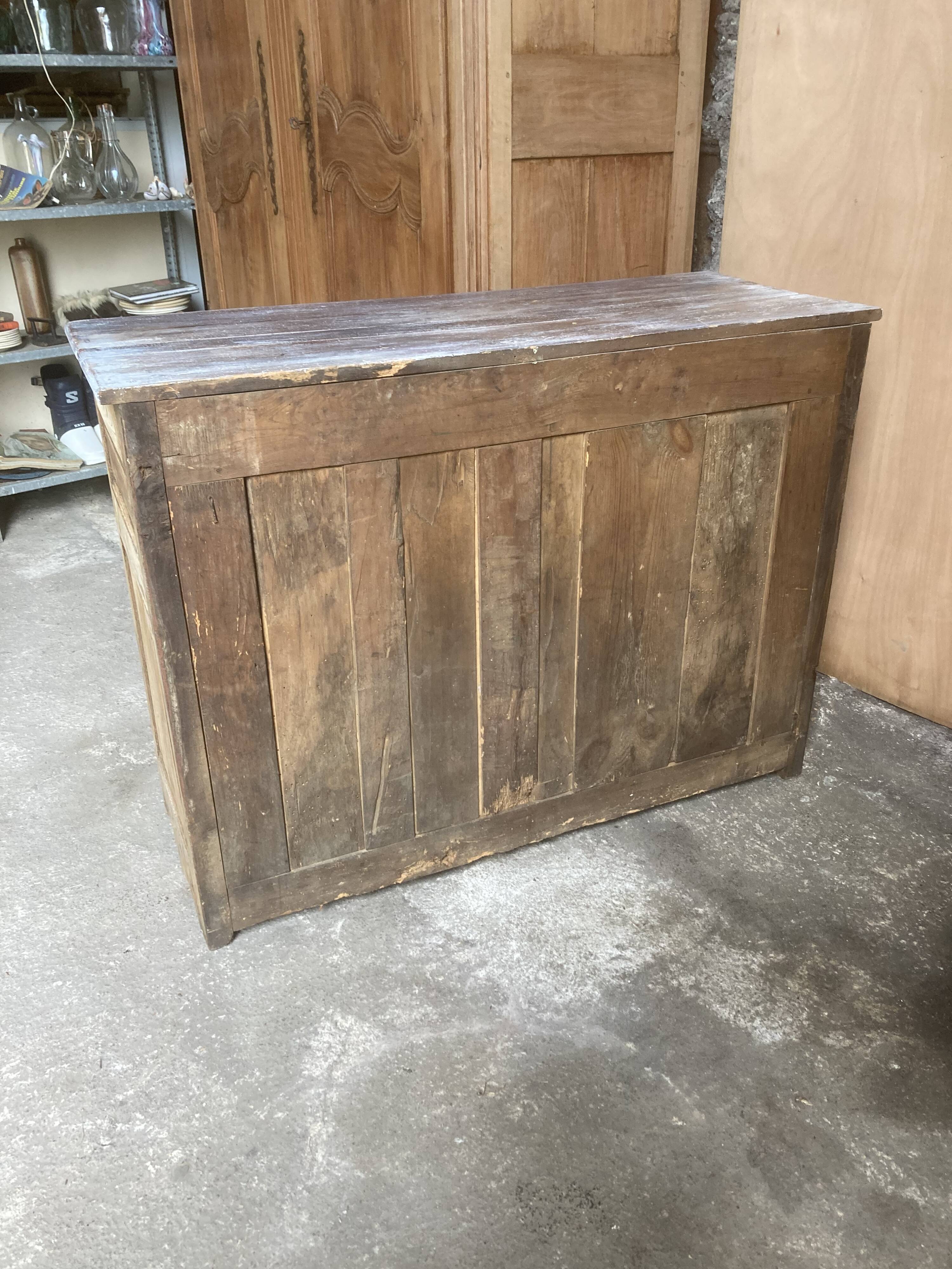 Buffet 18 th raw wood