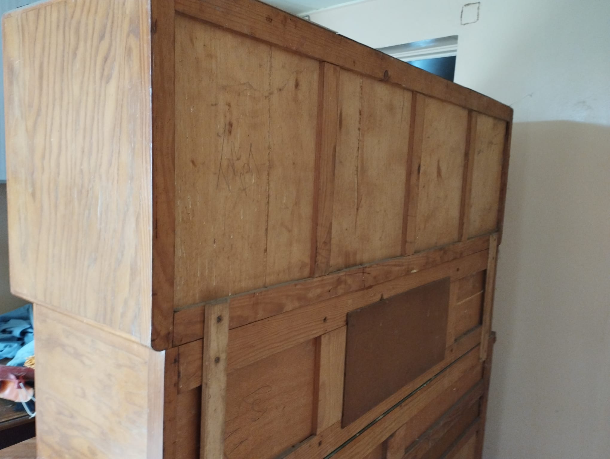 Mado furniture