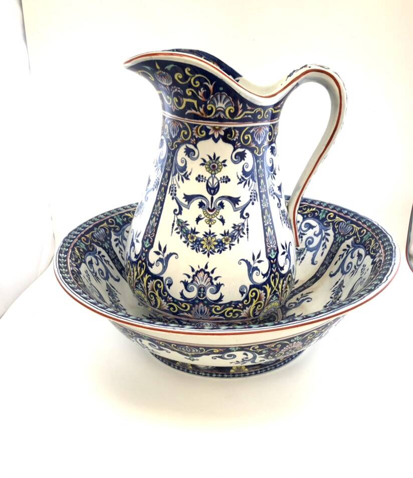 Antique Jules Vieillard Bordeaux toilet set – Rouen model, 19th century