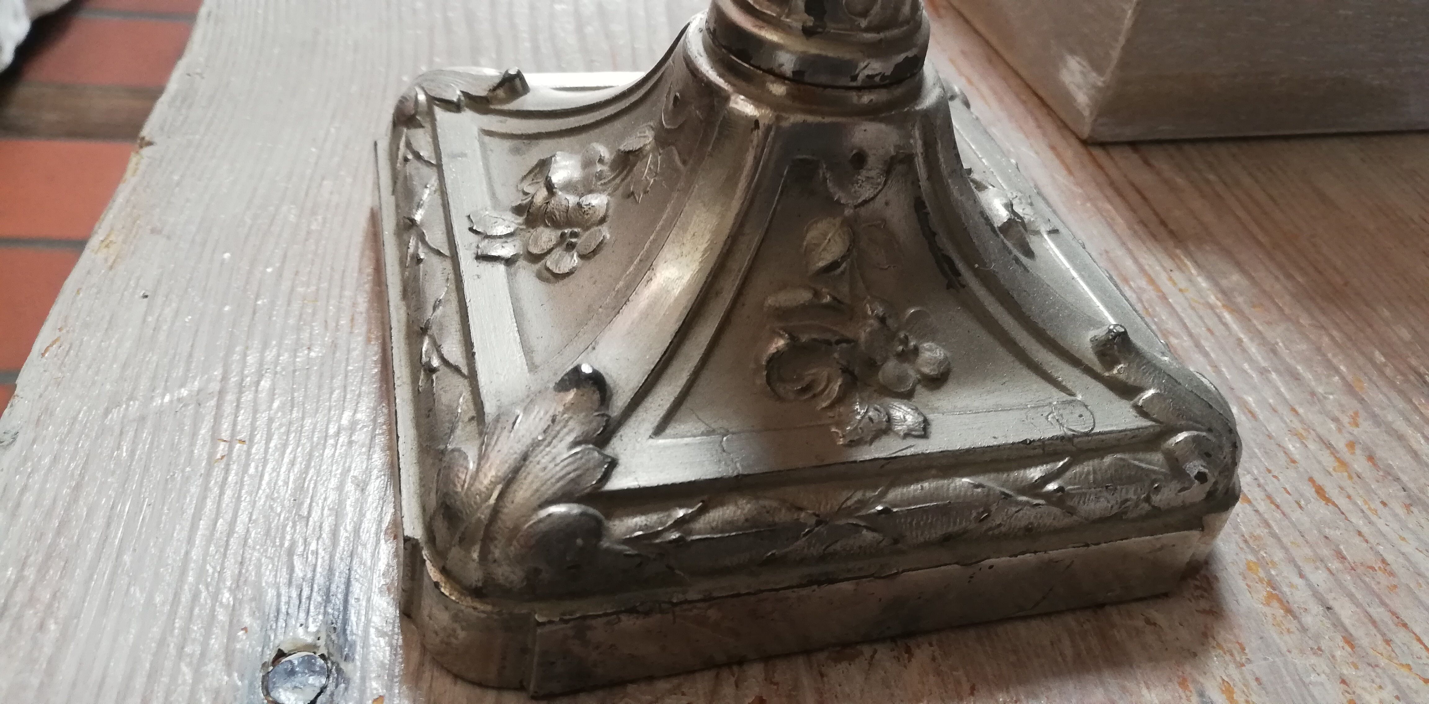 Tulip vase glass and metal