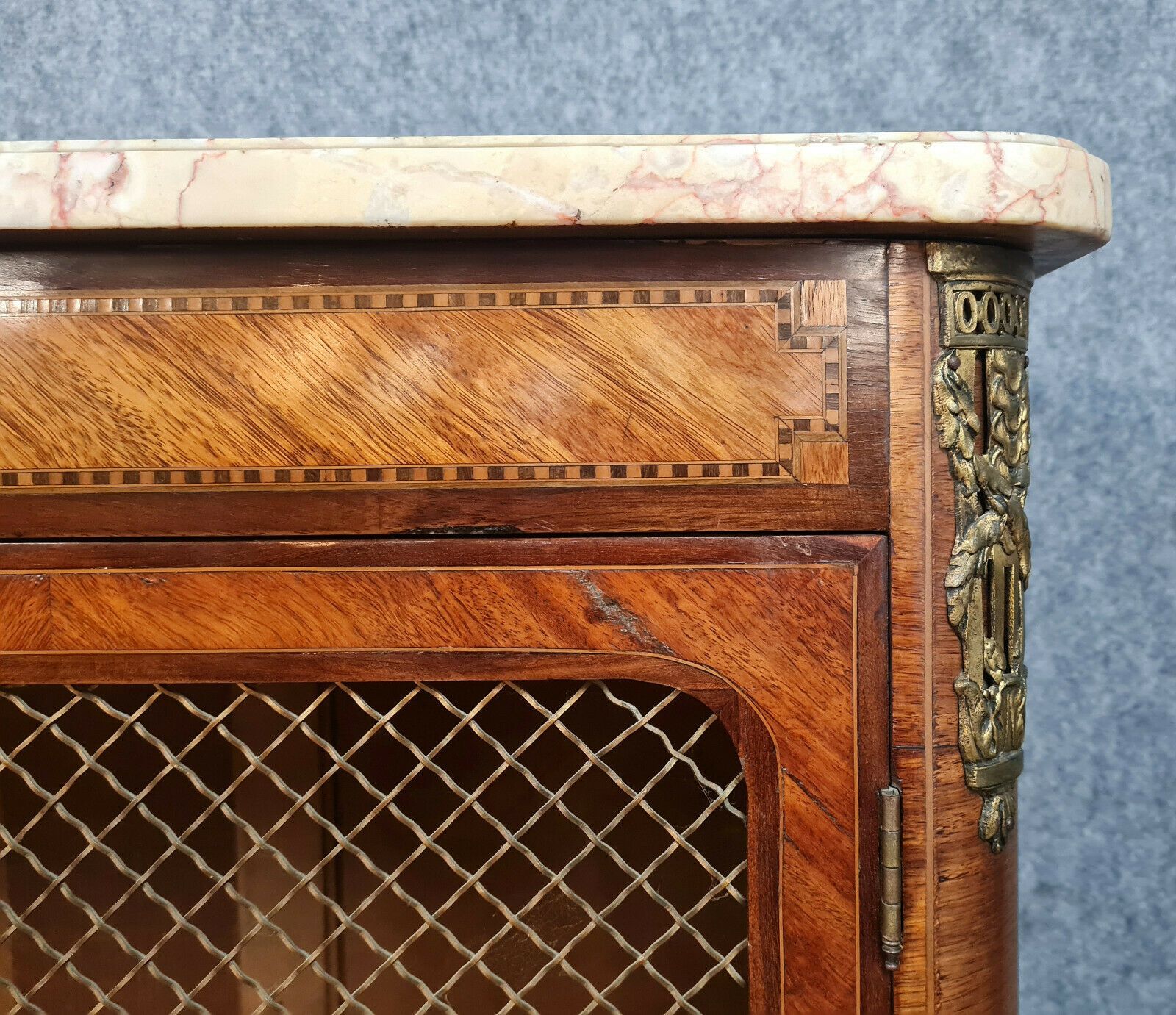 Louis XVI library in precious wood markers around 1850