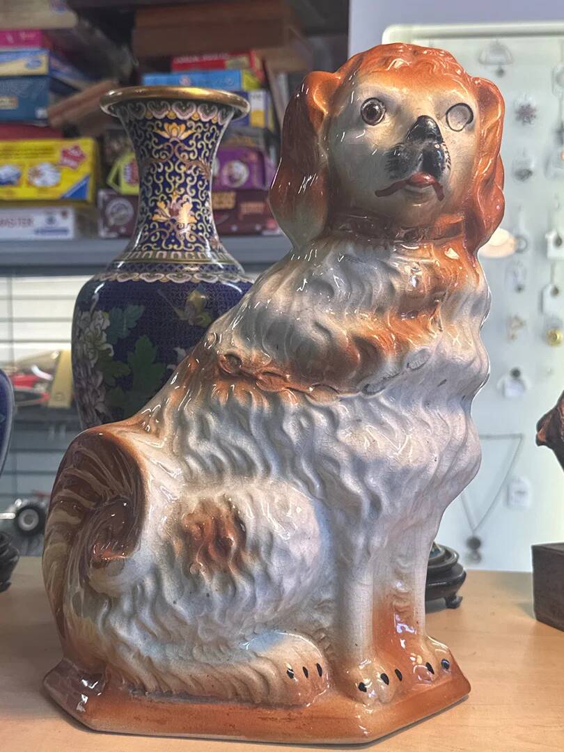 Set of 2 Dog Statues – Staffordshire – Ornament – Vintage Pair