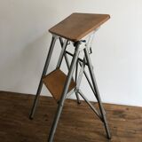 Stepladder, folding step