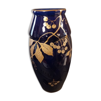 Vase en faïence bleu