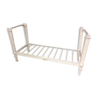 old cast iron bed (wrought iron)