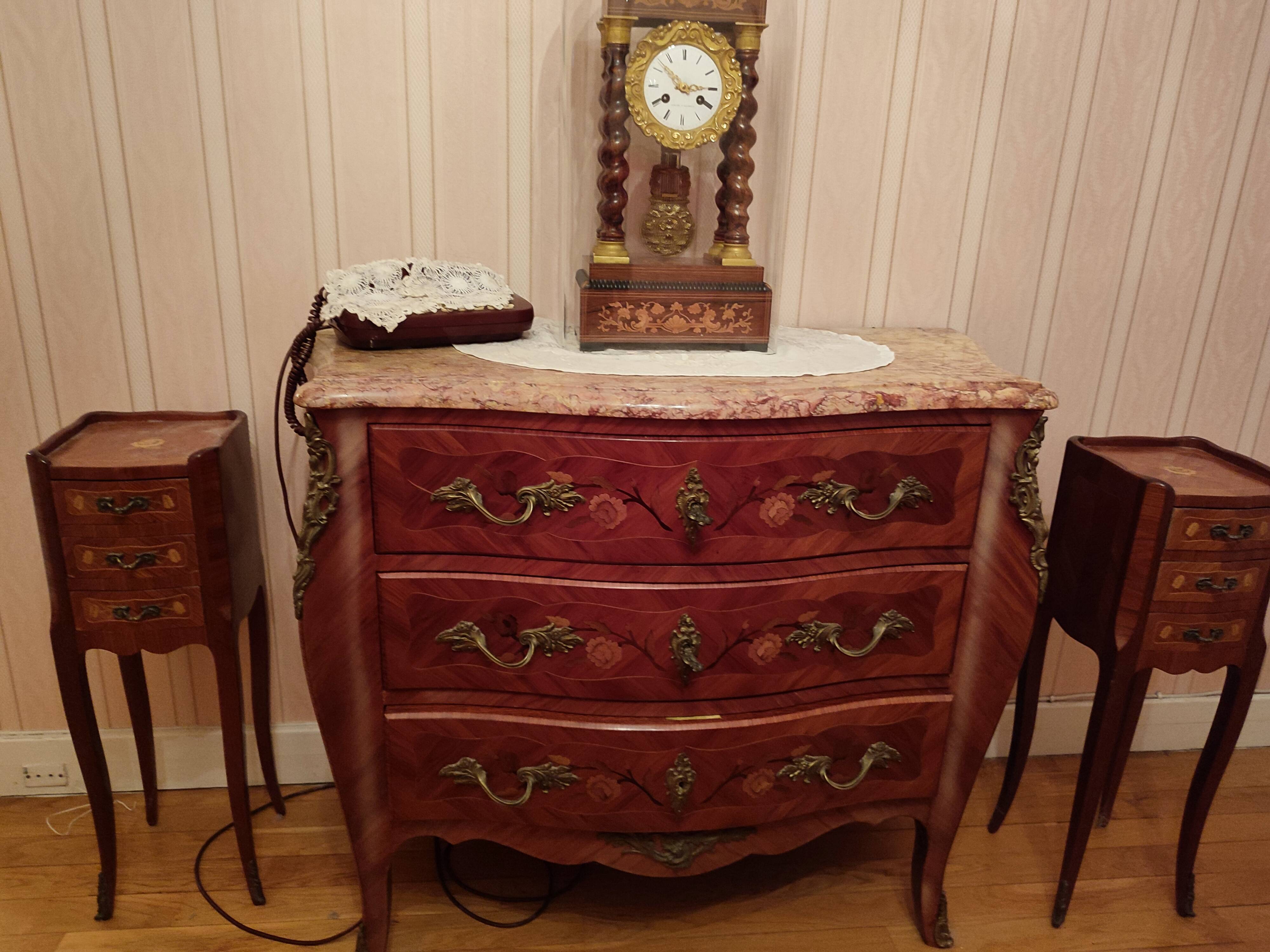 Pair of Louis XV style bedside tables in rosewood marquetry