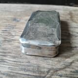Napoleon III style snuffbox in finely decorated silver