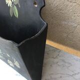 Mail holder