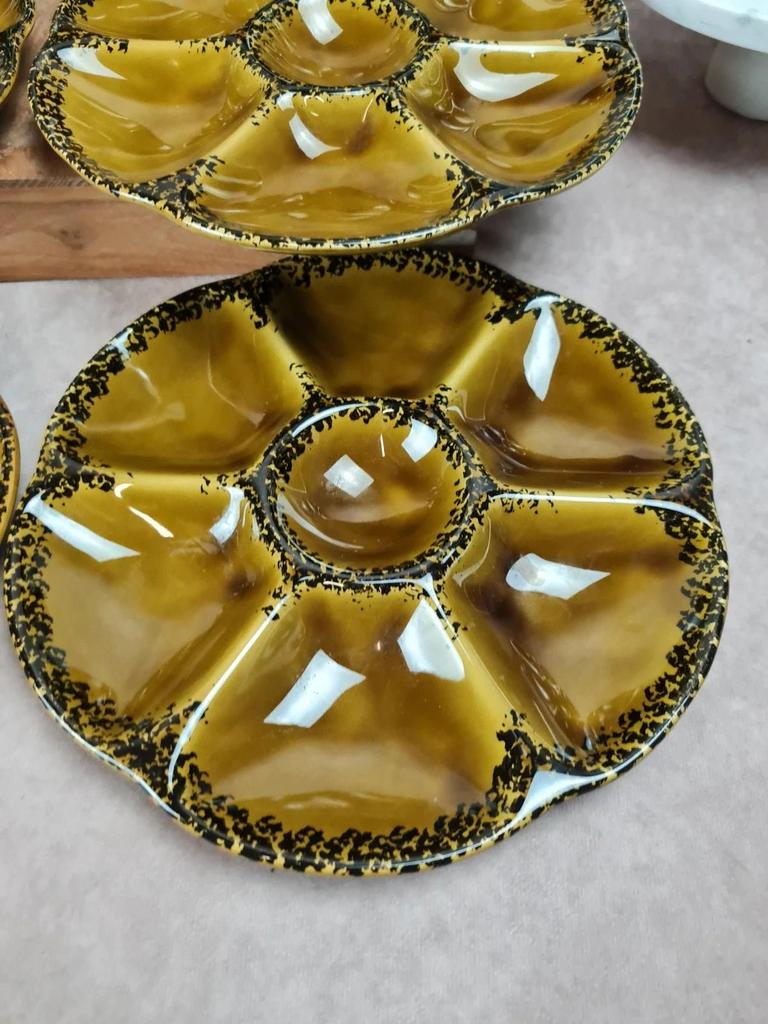 Set of 8 Gien oyster plates, magnificent vintage service.