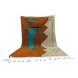 Traditional handwoven Berber rug, size 140 x 260 cm