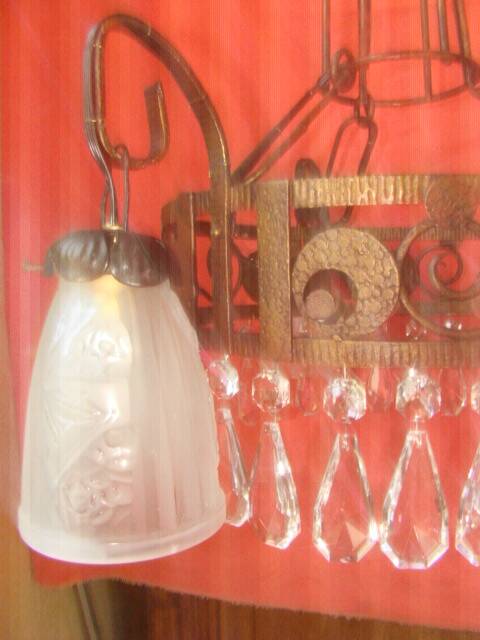 Chandelier in wrought iron from the "art deco" period (1925)