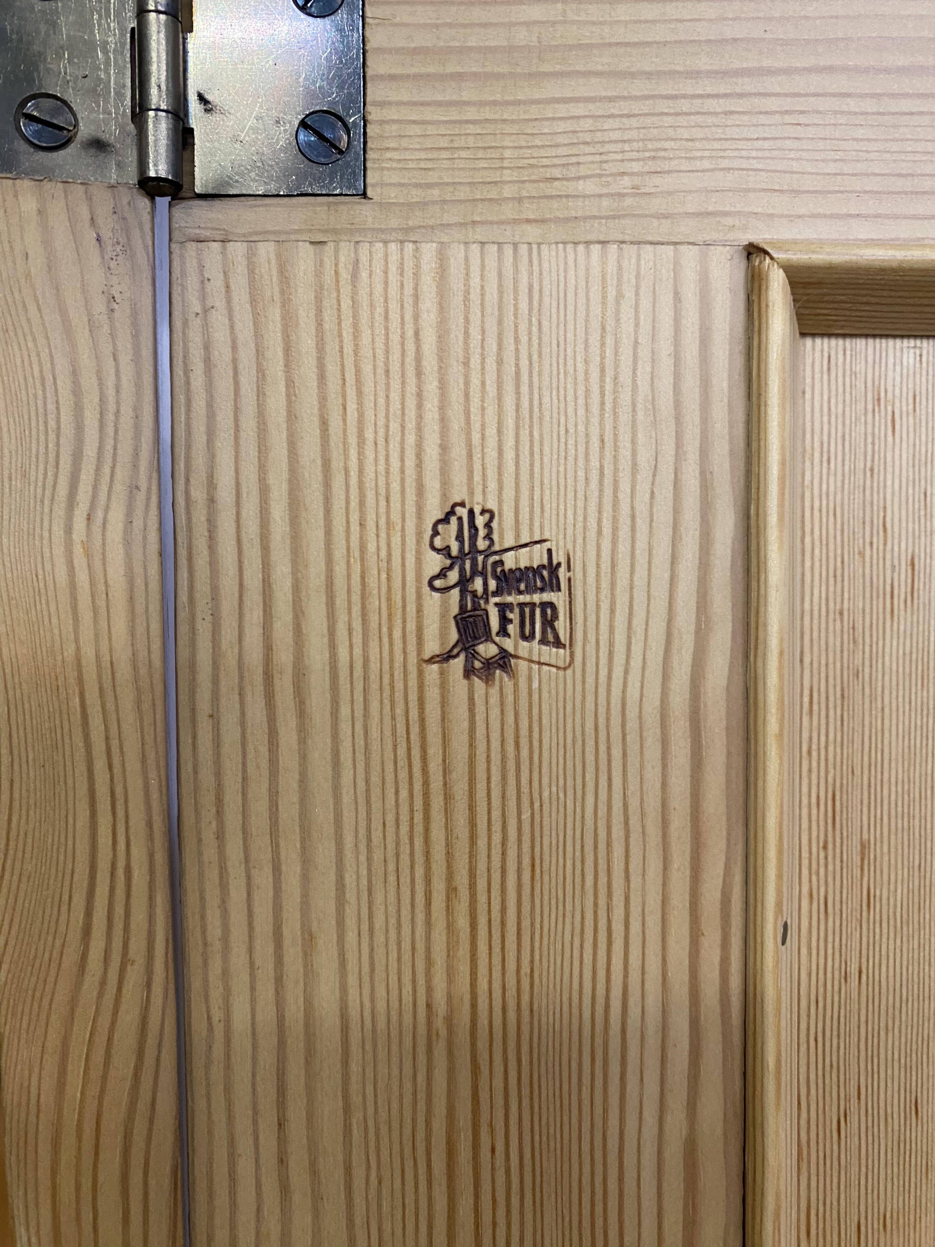 Scandinavian pine cabinet "Vapensmeden", Carl Malmsten for Svensk Fur, Sweden, 1950