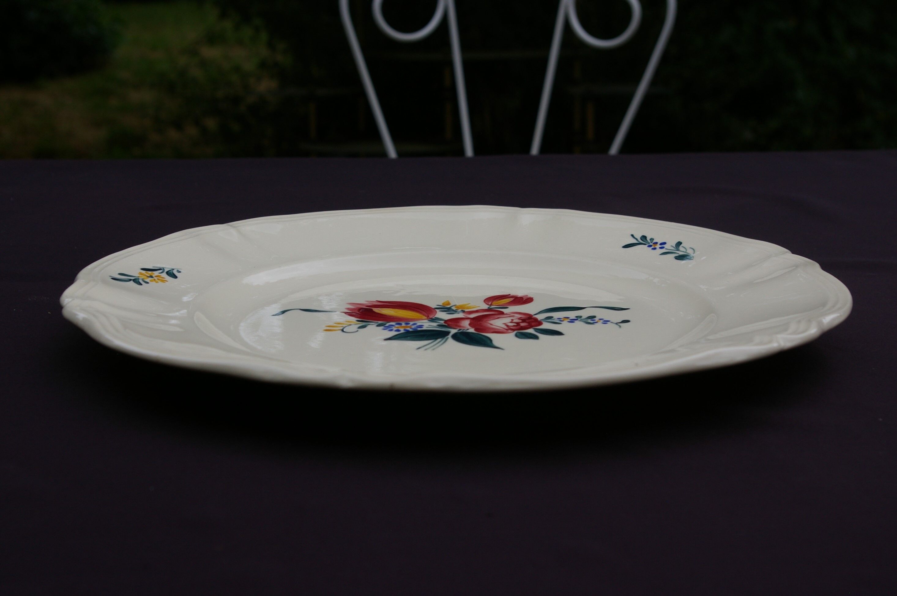 Large round earthenware dish by Digoin Sarreguemines model Yann