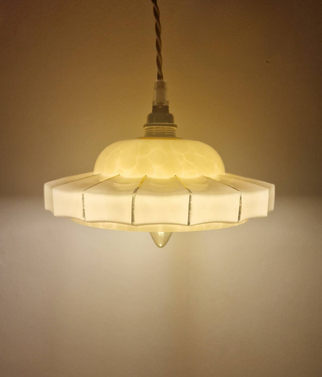 Marbled pink Art Deco glass pendant light