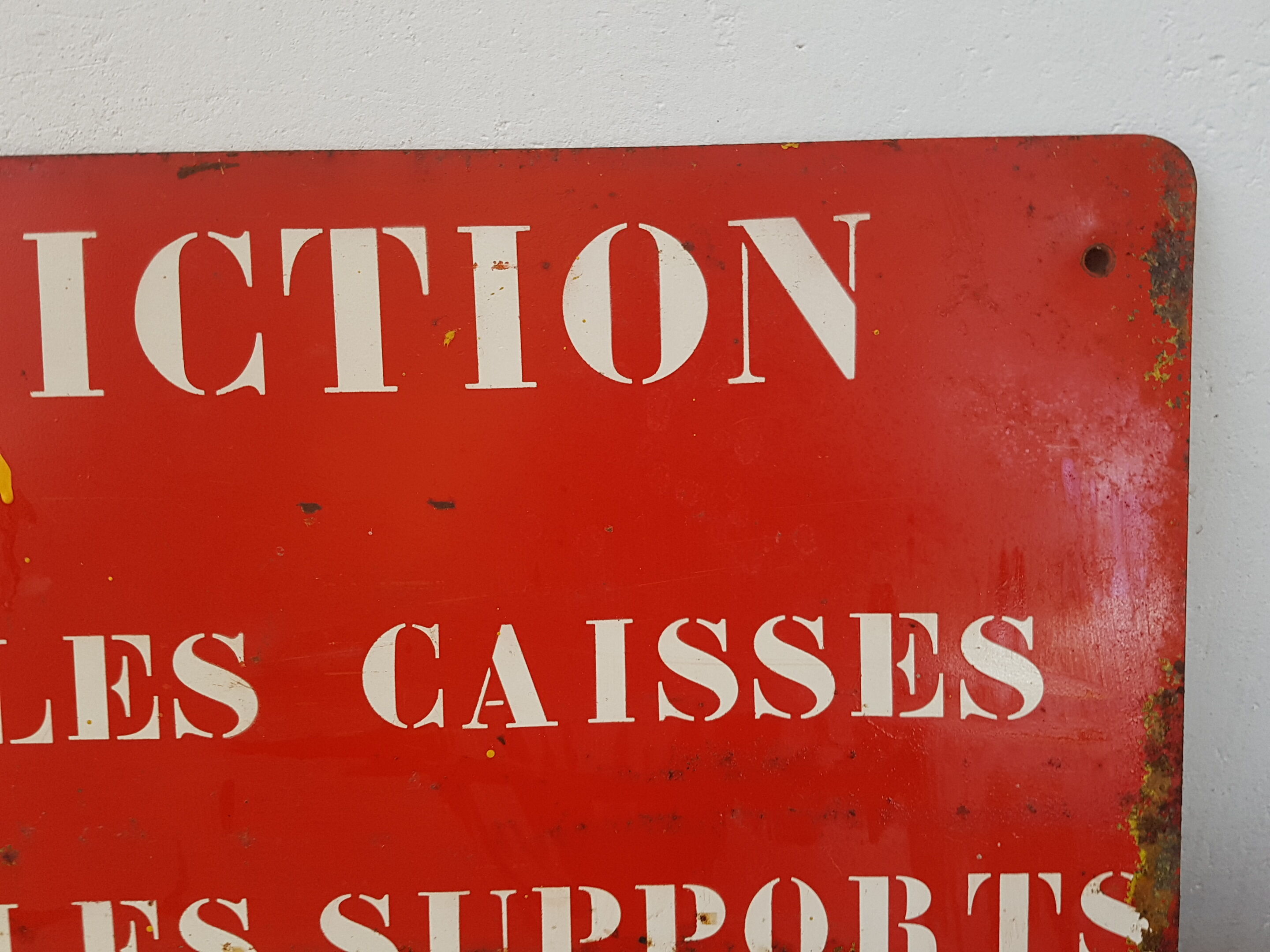 Metal plate vintage 1950