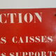 Plaque métal " interdiction de gerber les caisses....." vintage 1950