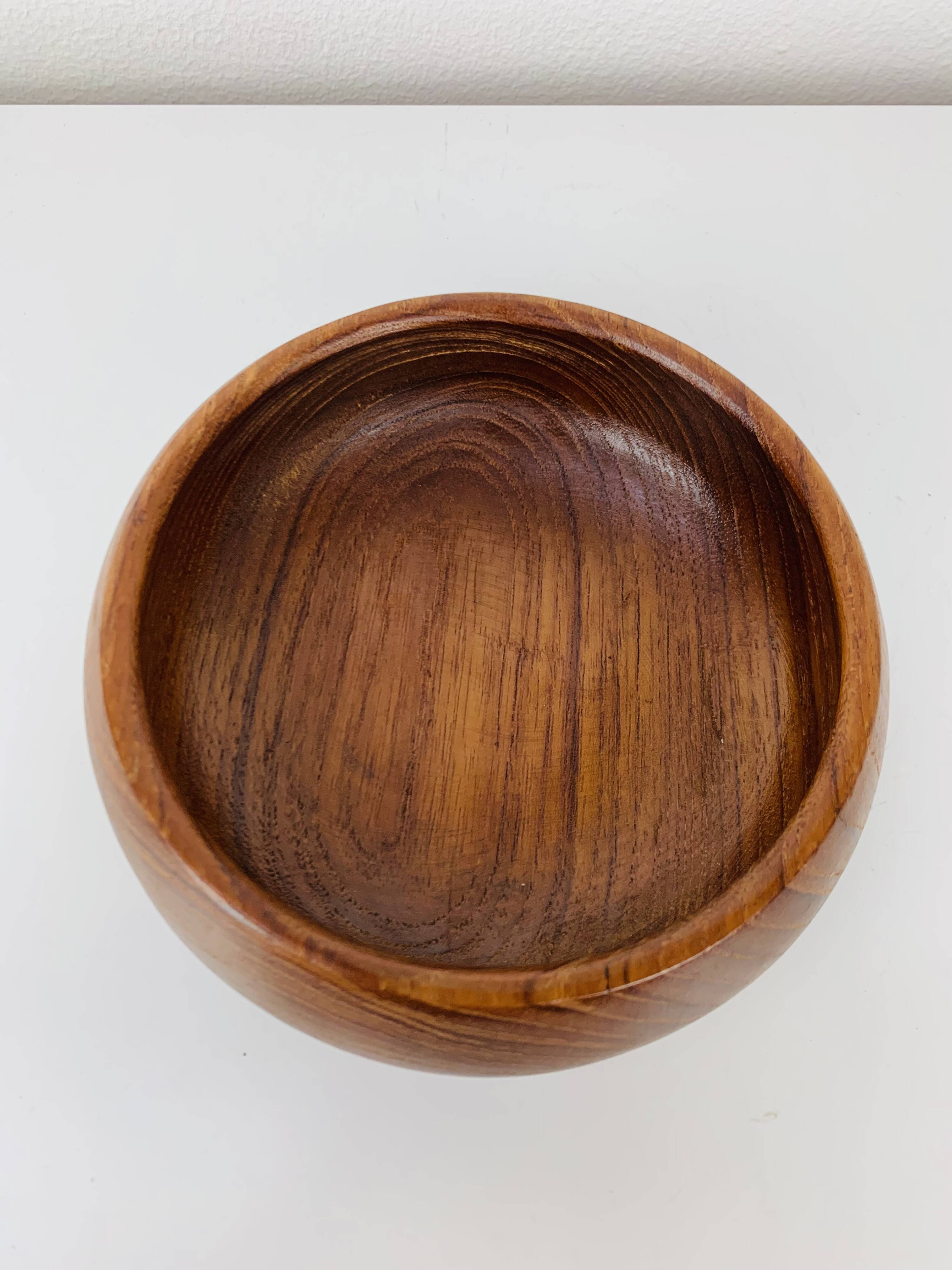 Scandinavian teak pocket emptier, 1960s
