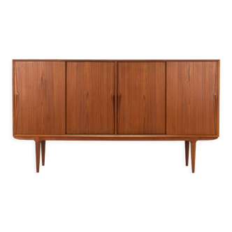 Model 19 sideboard in teak, Denmark, 1960s