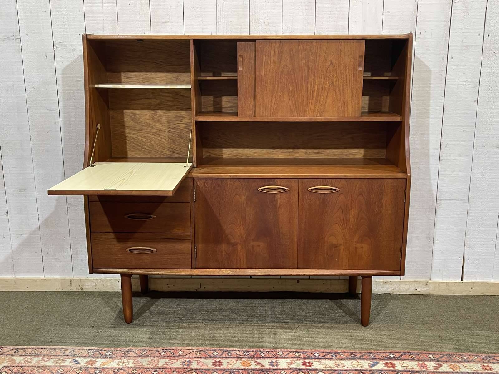 Buffet bar en teck anglais des années 70