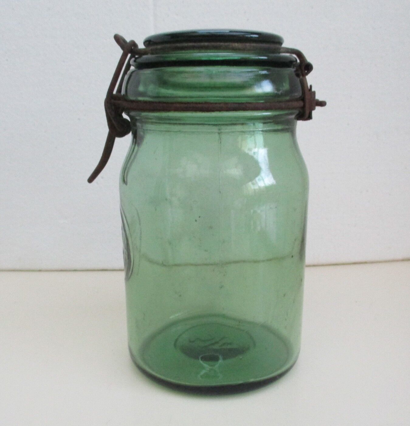 Old green glass jar - durfor