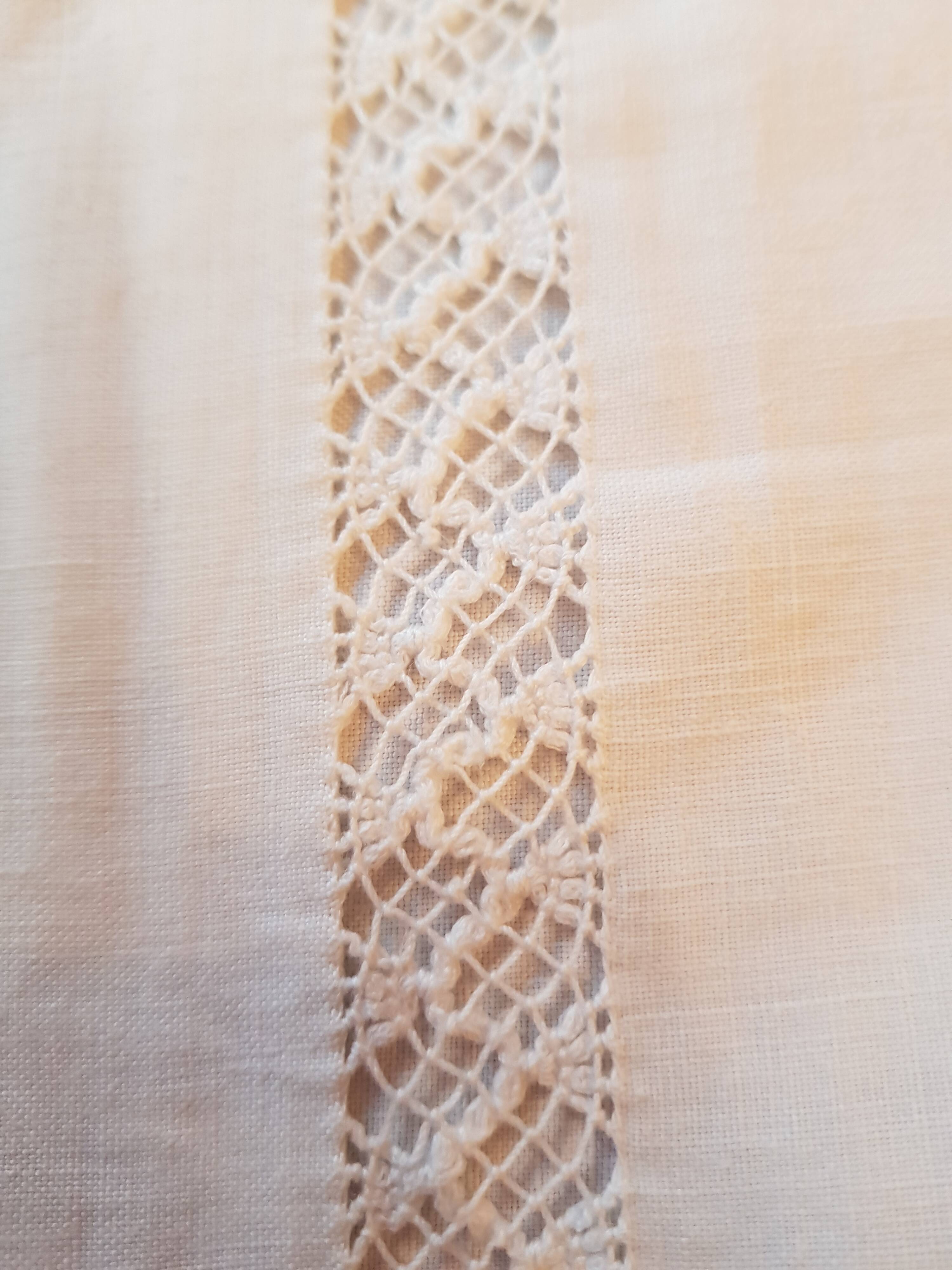 LB Monogrammed Linen Sheet