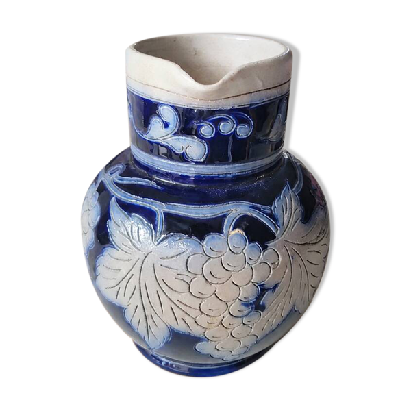 Pichet ancien Reinhold Merkelbach Grenzhausen – Grès bleu cobalt – Décor ra