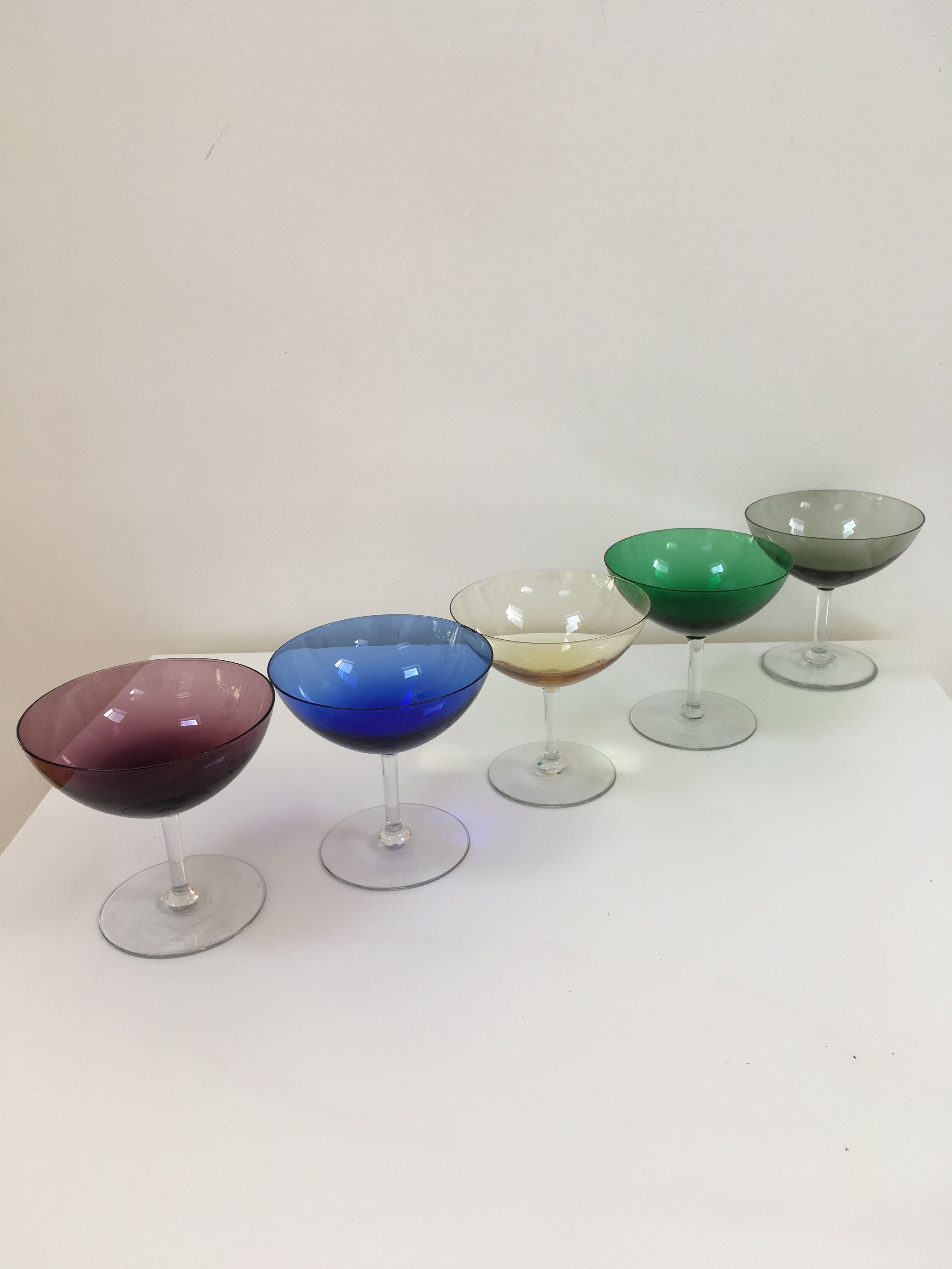 Suite of 5 Italian champagne glasses 1960