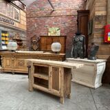 Joiner's workbench from the early 20th century.