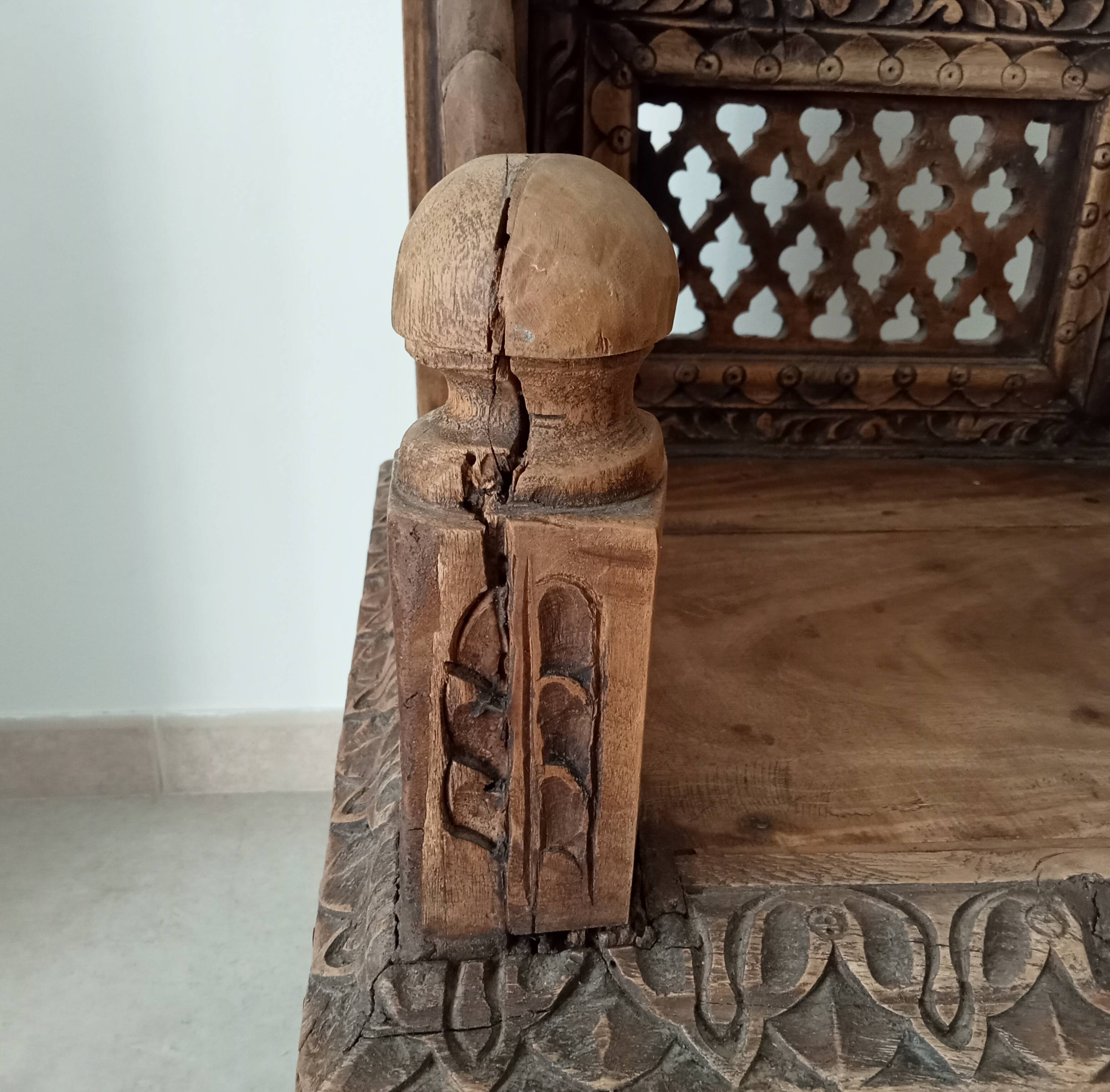 Fauteuil ancien Pidha Num2 Radjastan XIXeme en Palissandre massif