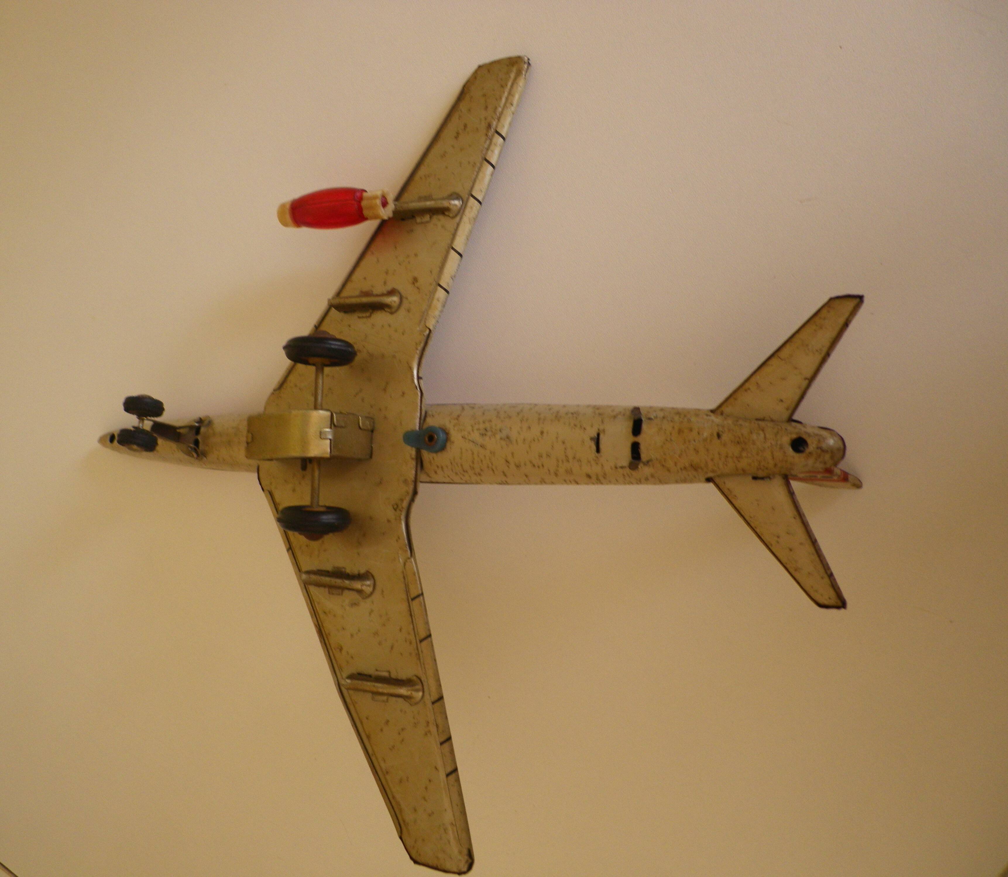 Airliner made of lithographed sheet metal, patina look - 1965 -