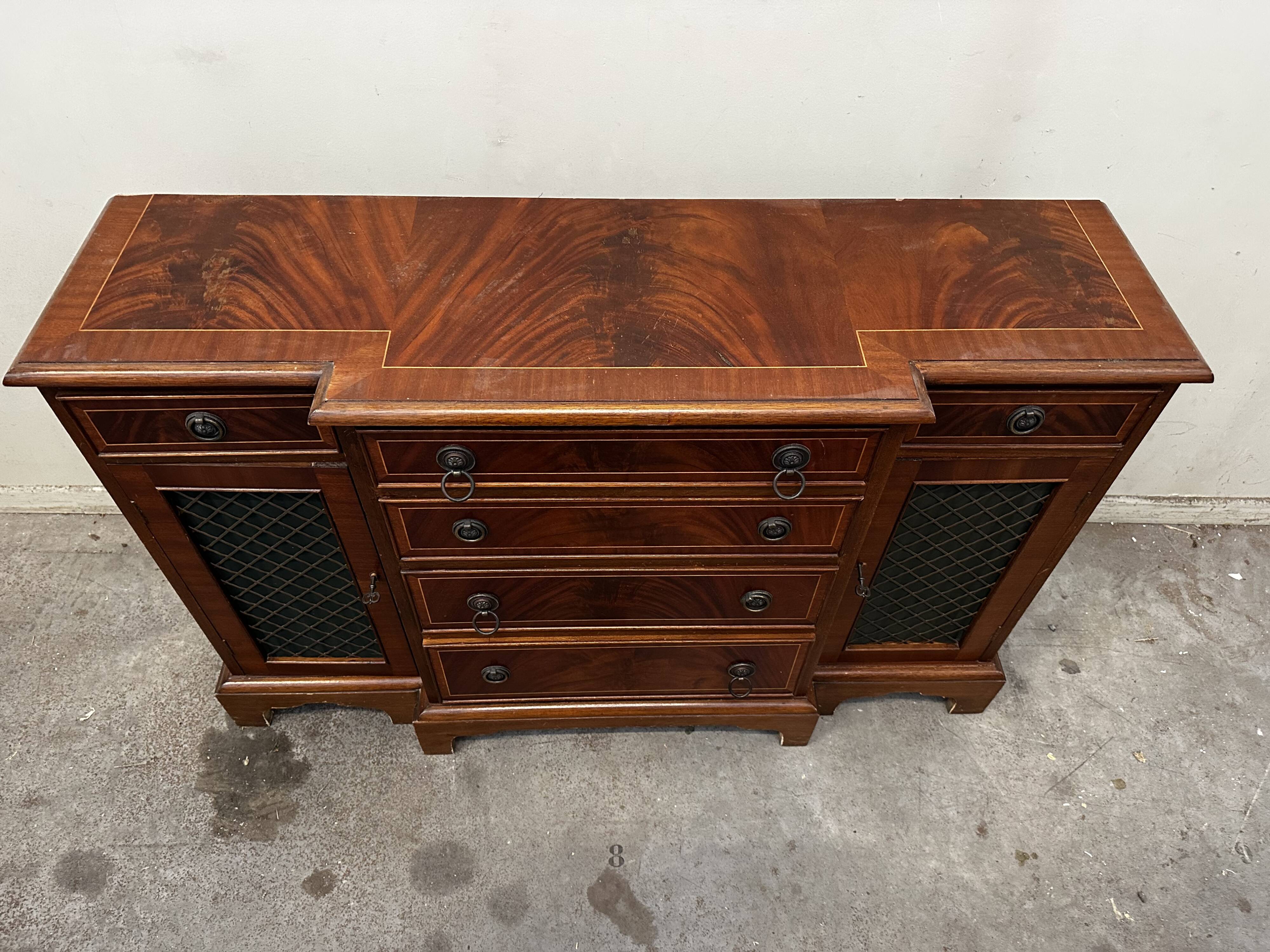 Buffet Anglais en acajou fin 19 e