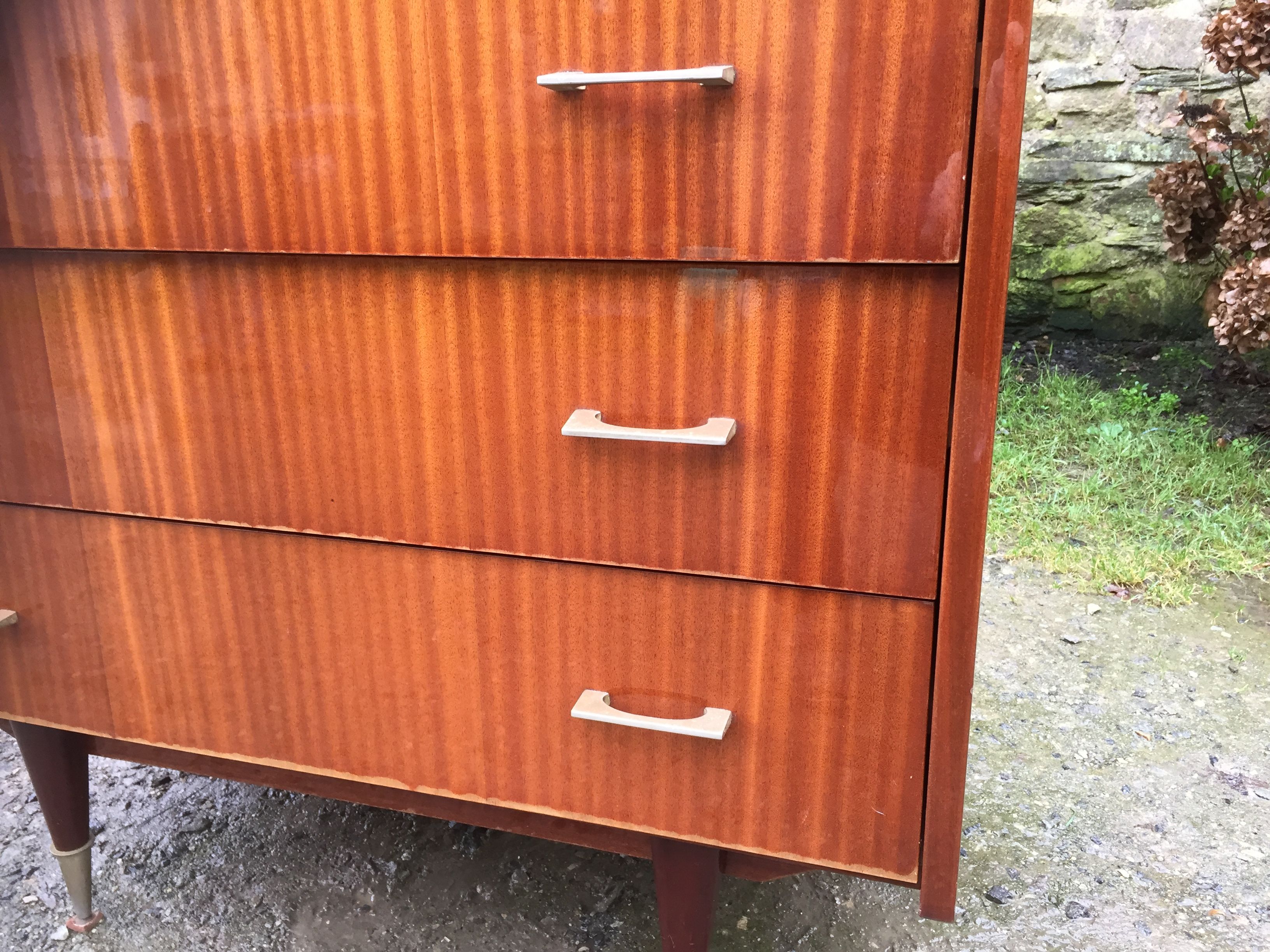 Vintage chest of drawers with 3 drawers in varnished teak