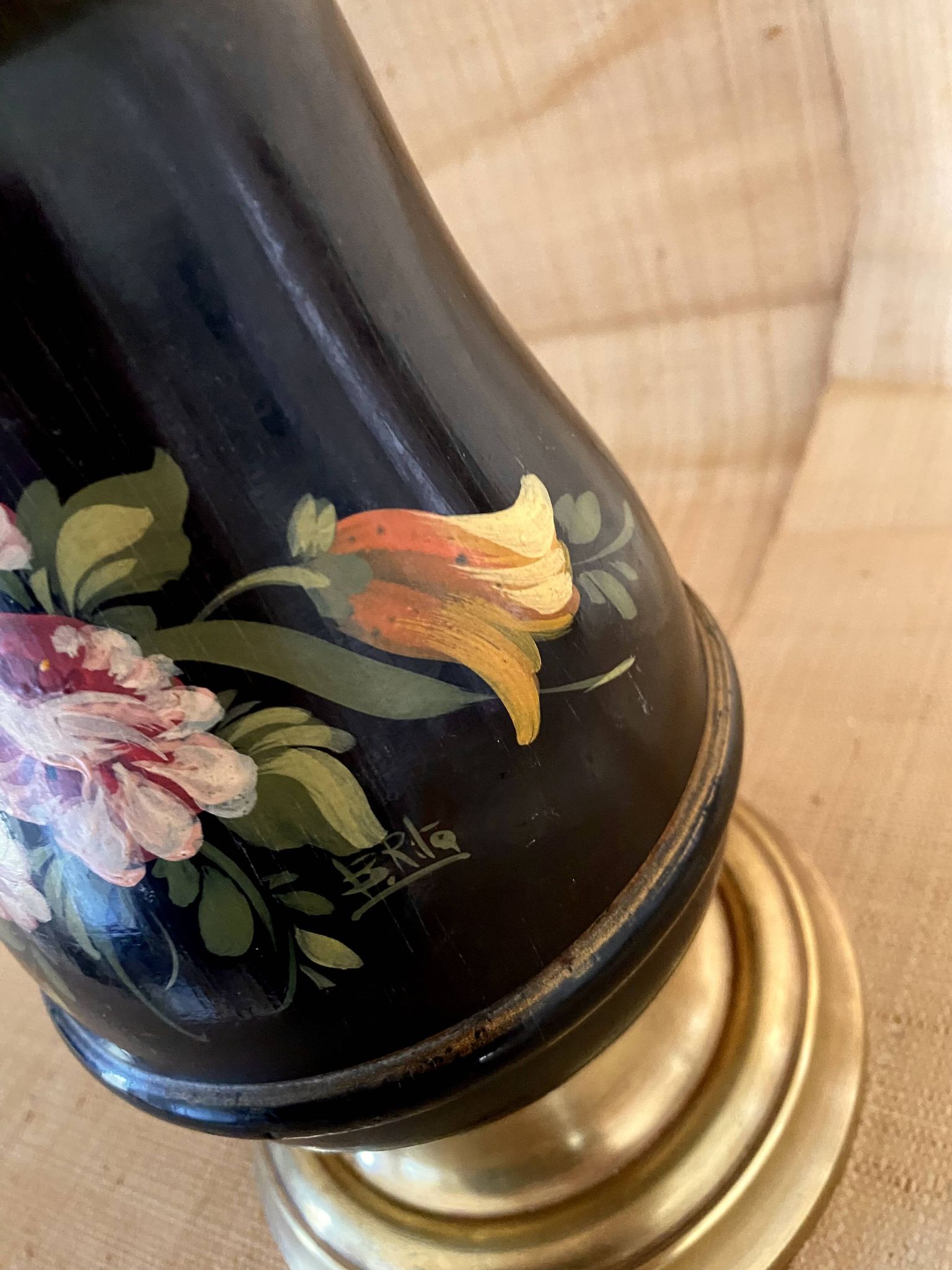 Lamp from the early 1900s, fabric cable, cotton shade.