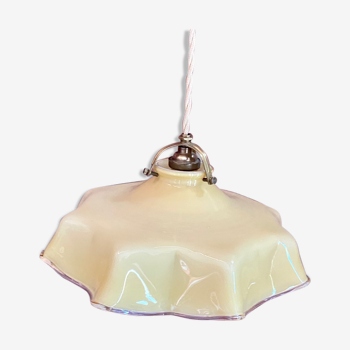 Suspension lamp in opaline