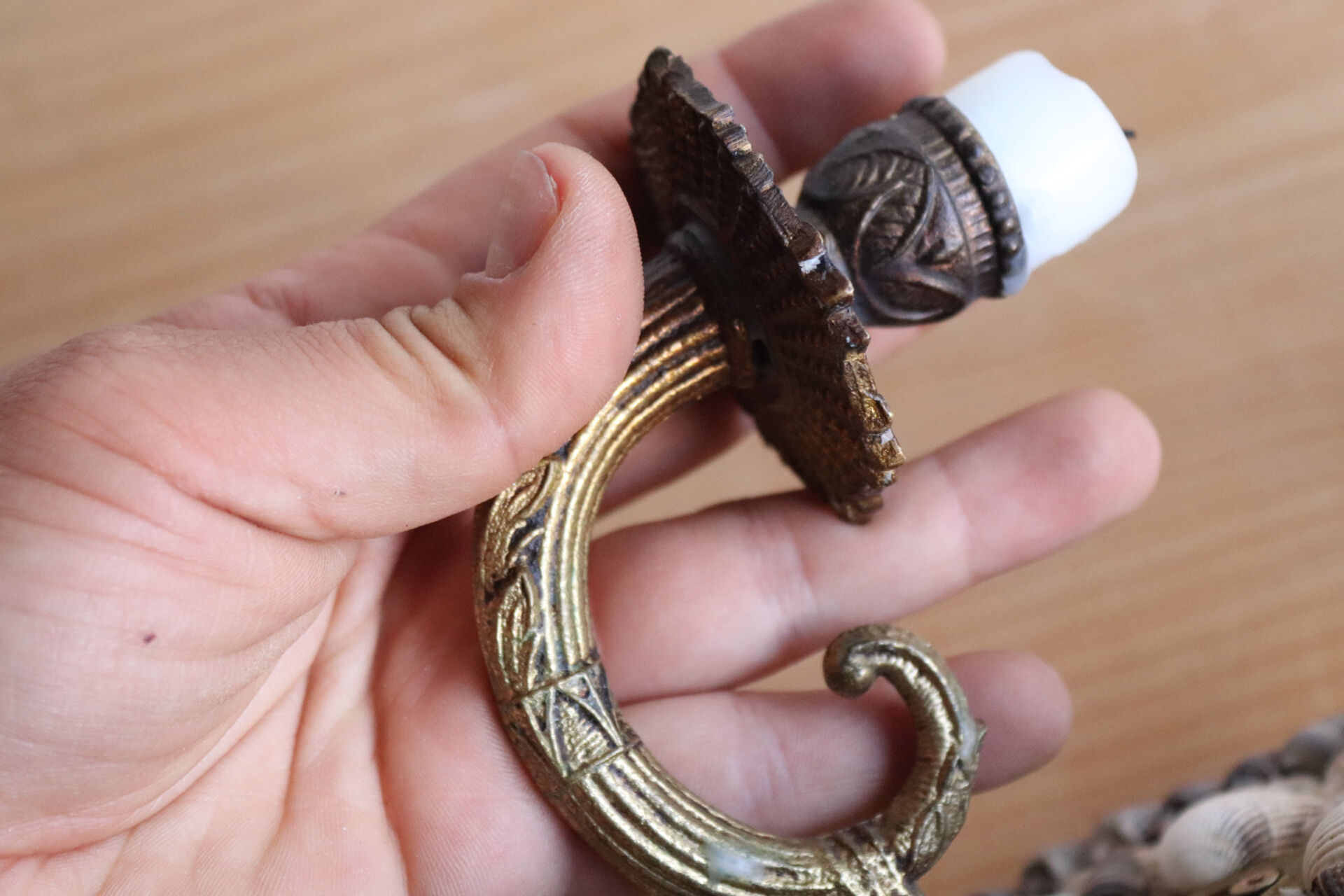 Vintage shell wall candle holder