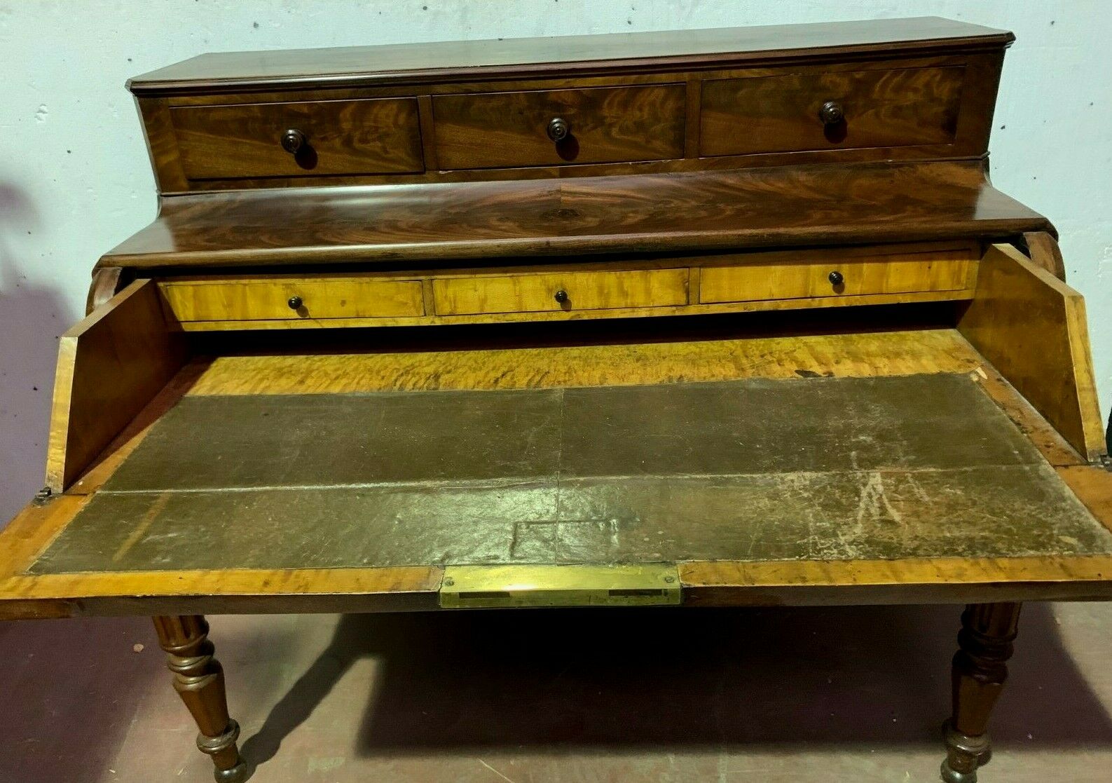 Bureau a cylindre en acajou Louis Philippe XIX siècle