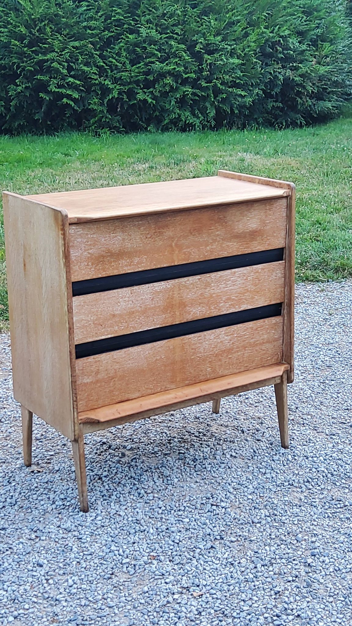 Vintage Gérard Guermonprez chest of drawers with 3 compass feet from the 50s