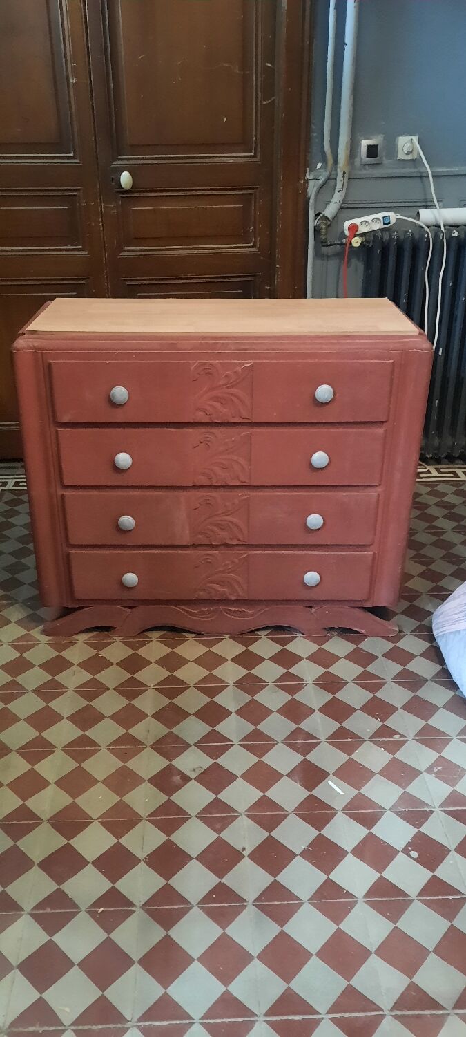 Vintage painted chest of drawers
