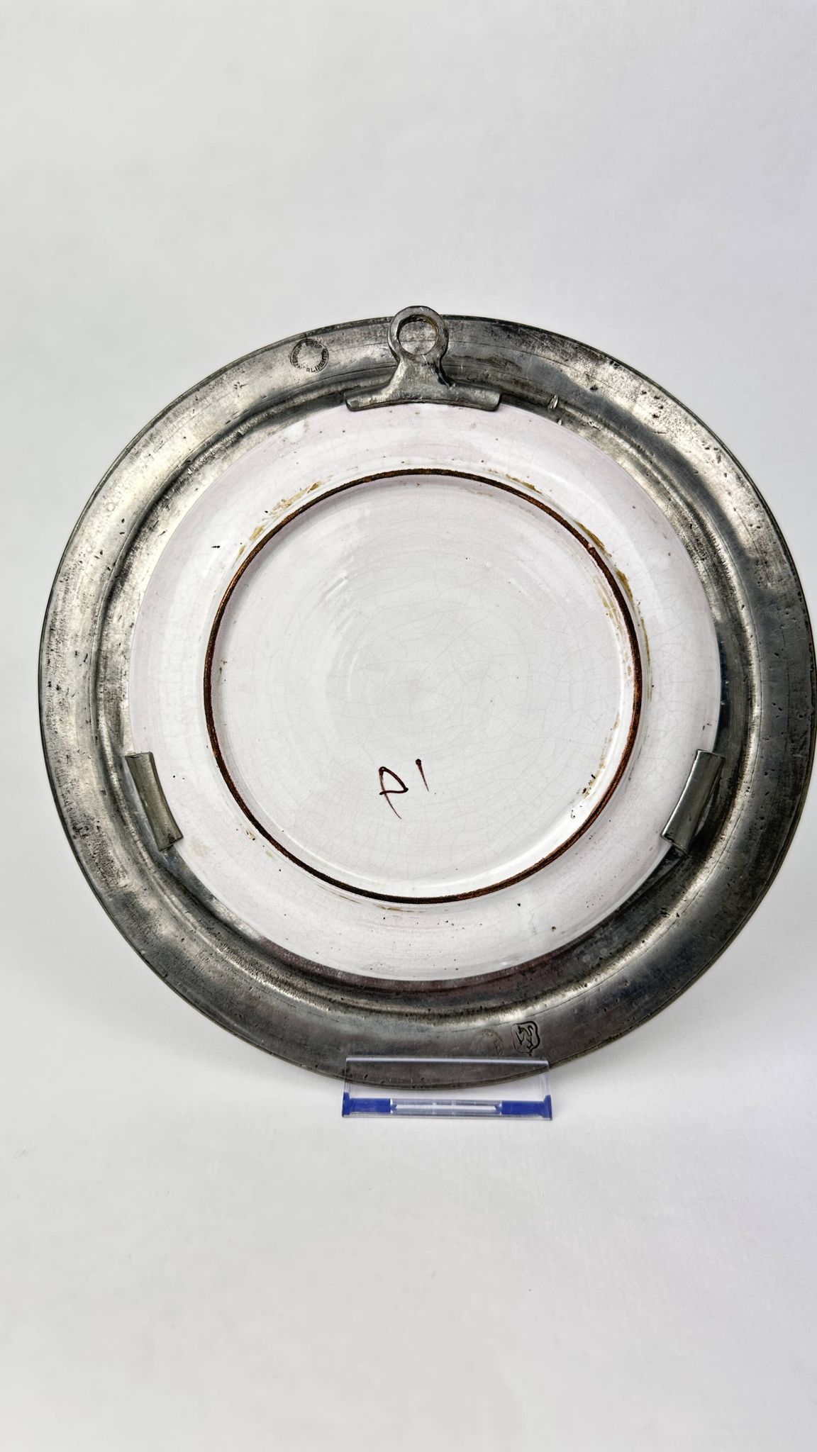 Decorative wall plate in earthenware and pewter with dandelion