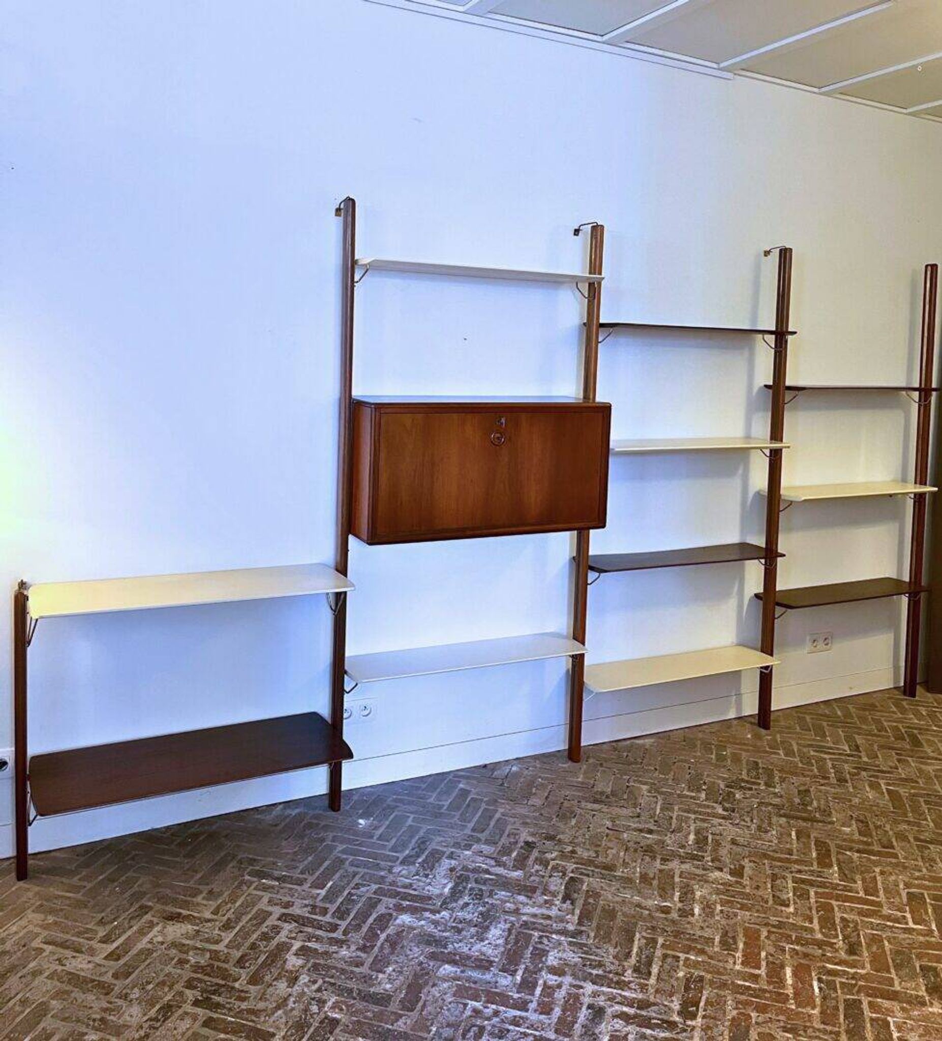 Mid-century wall unit – William Watting for Fristho