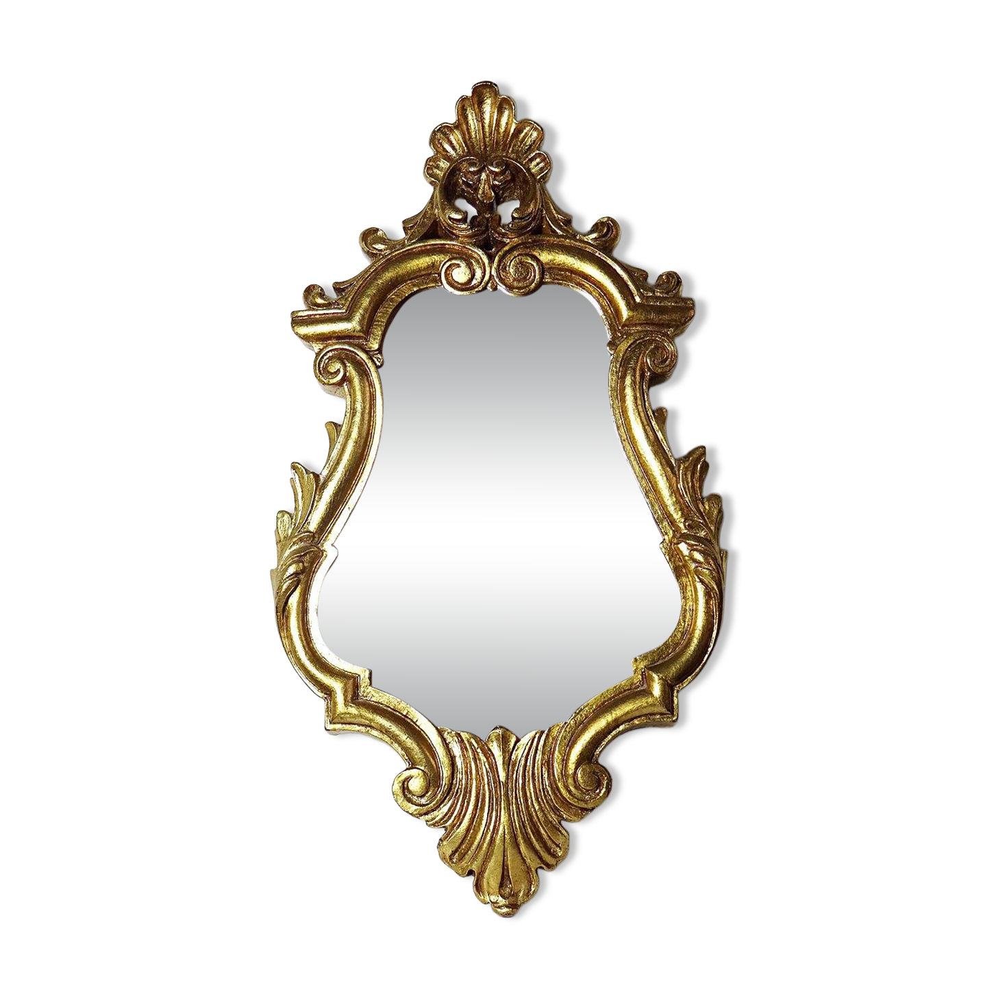 Vintage Rococo wall mirror, gold, Italy, circa 1950-1970, wood and gilded stucco.