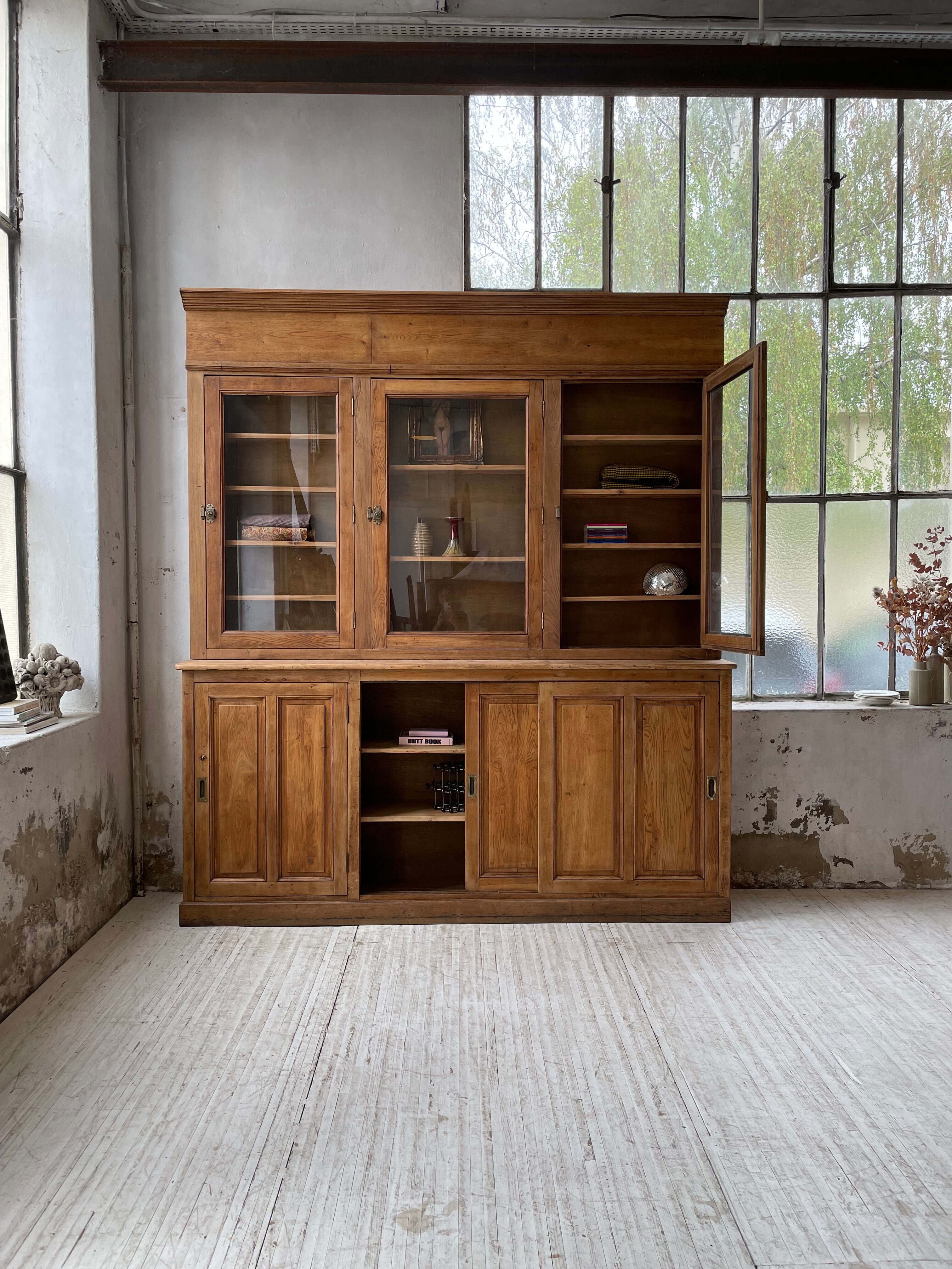 Oak showcase bookcase