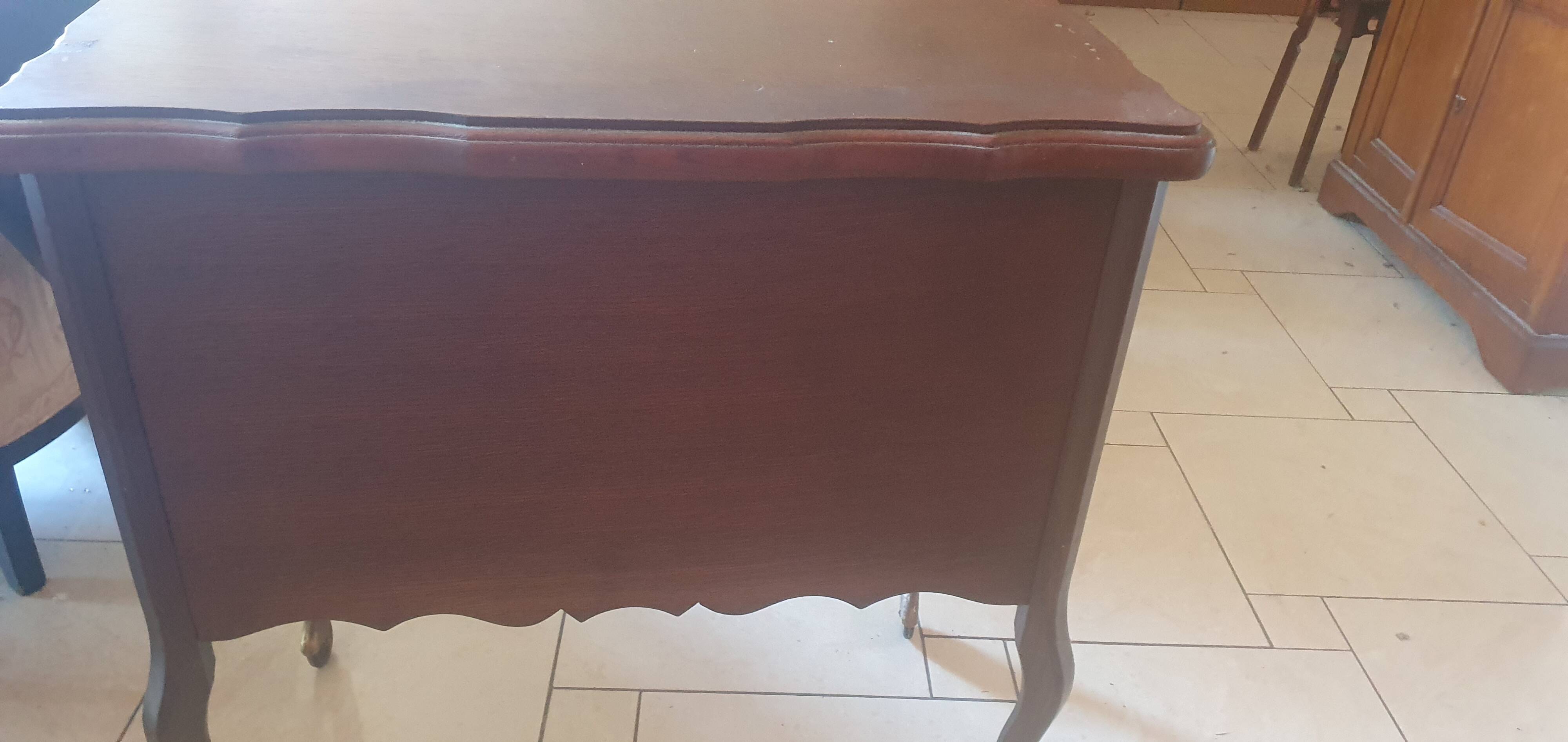 Commode bar en chêne à roulettes