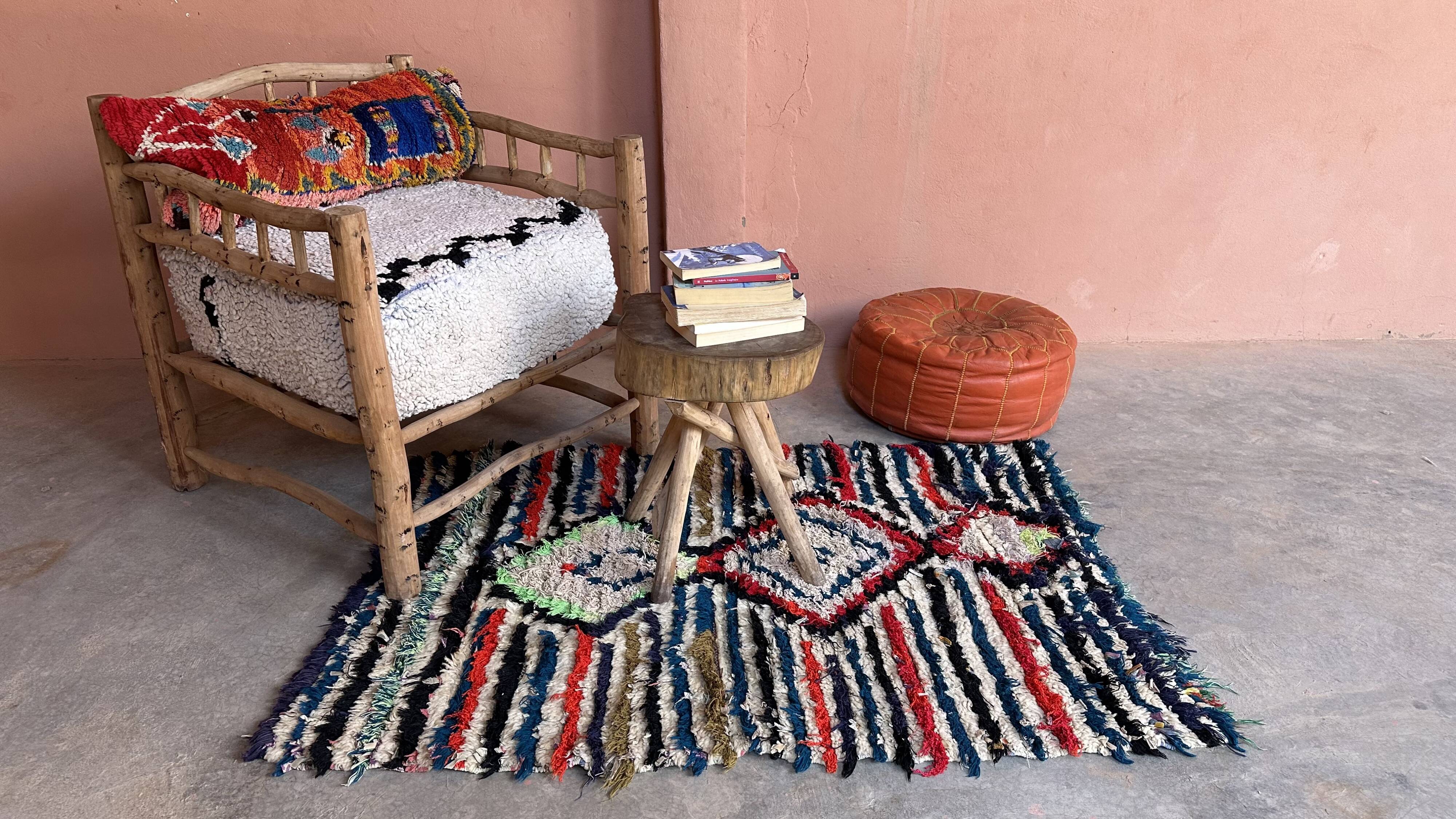 Azilal colorful Moroccan rug - 140 x 95 cm.