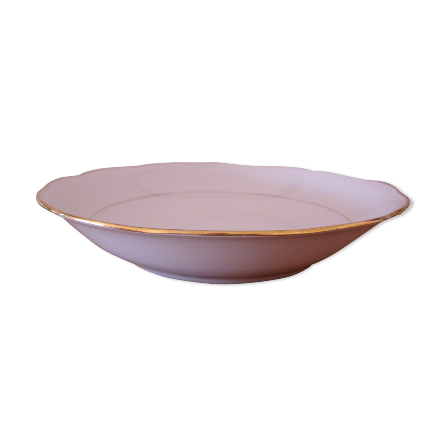 Round hollow dish in fine white porcelain (Creation Ph. Deshoulières) golden scented edges