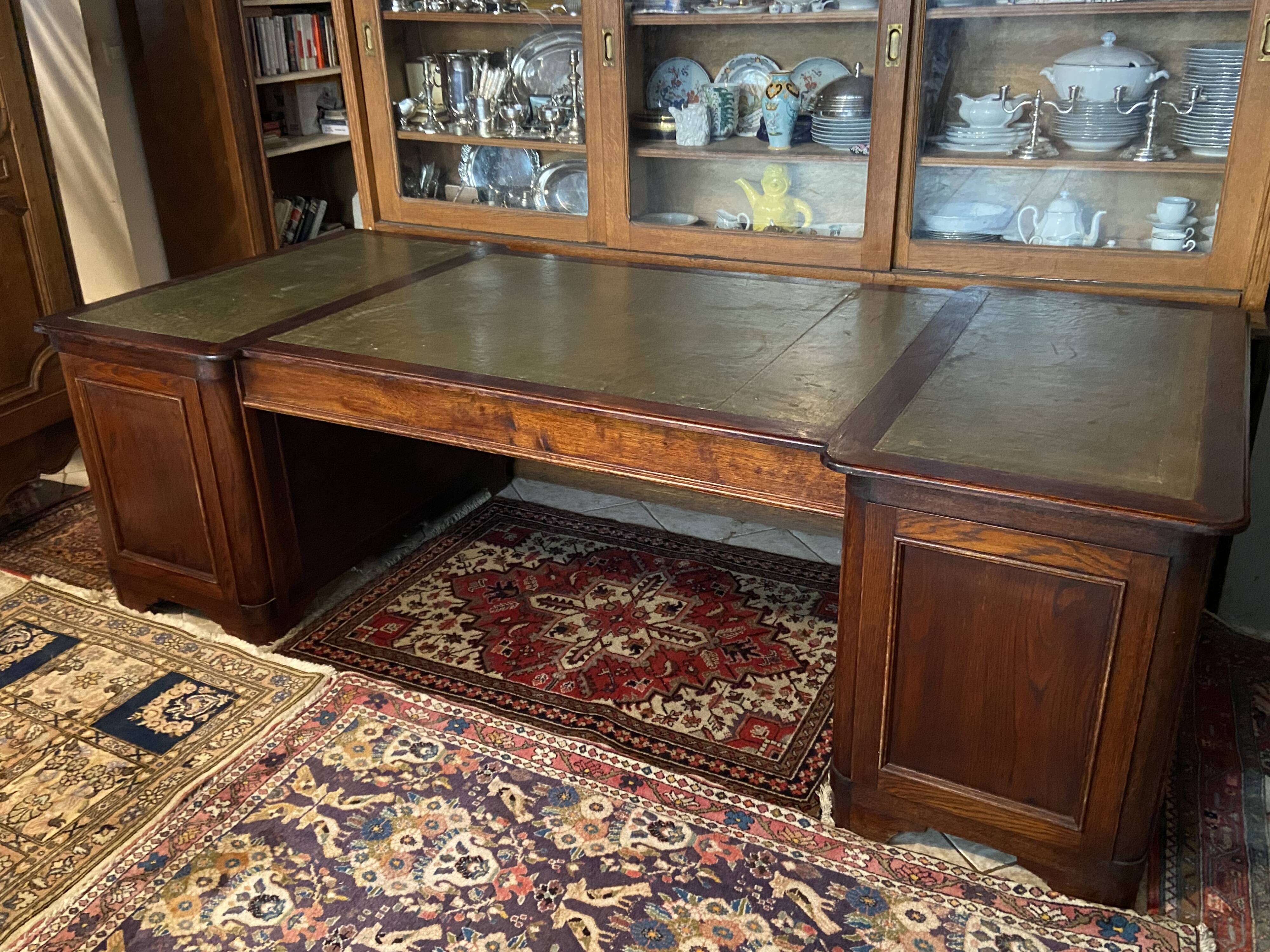 Immense oak solid wood staff desk in English style 248 x 114 cm