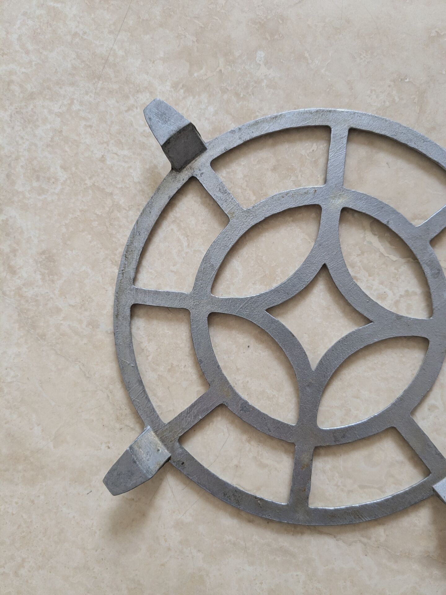 Trivet