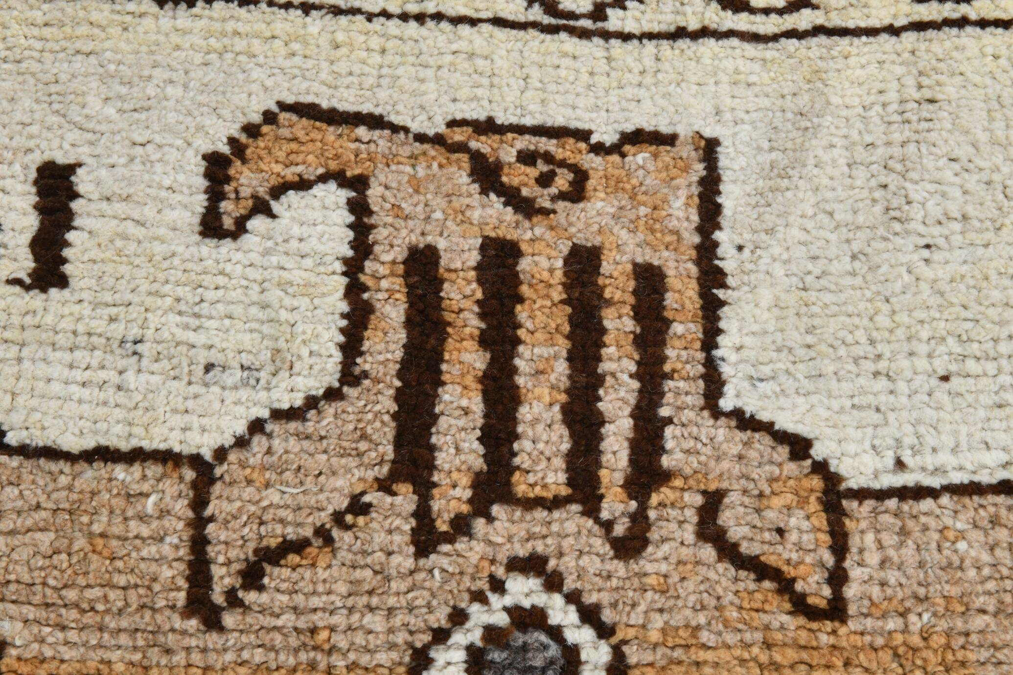 Eagle Pattern Persian Runner Rug, 110x369Cm
