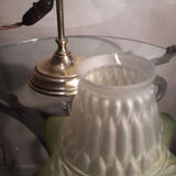 Lampe reglable laiton style art déco en laiton et tulipe vert en verre moulé 1920, h55xl17